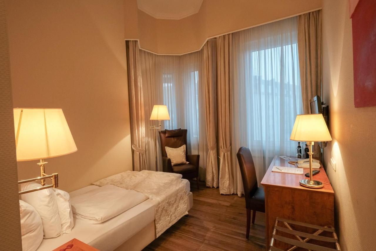 Budget By Savoy Hotel